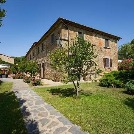 Borgo San Pietro 4*