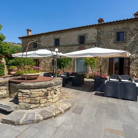 Borgo San Pietro 호텔 4*