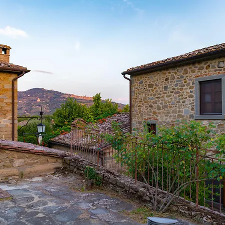 Hotel Borgo San Pietro 4*