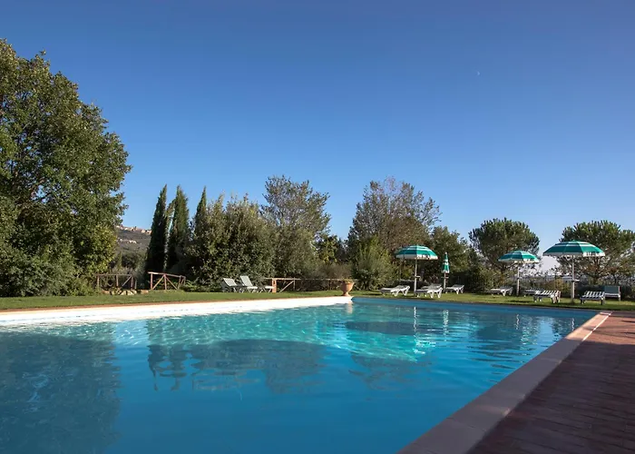 Готель Borgo San Pietro 4*